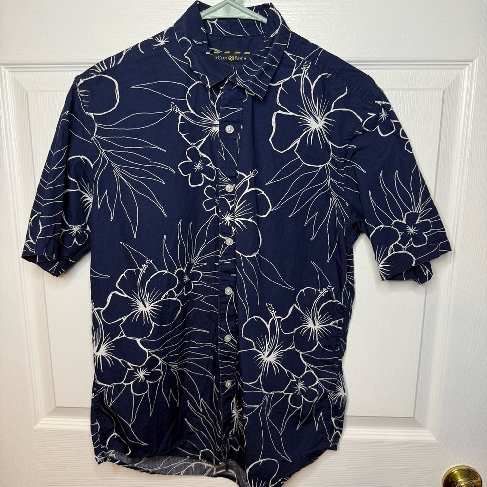 Club Room Men’s Navy Tropical Floral Casual Button Down Shirt Size Small GUC